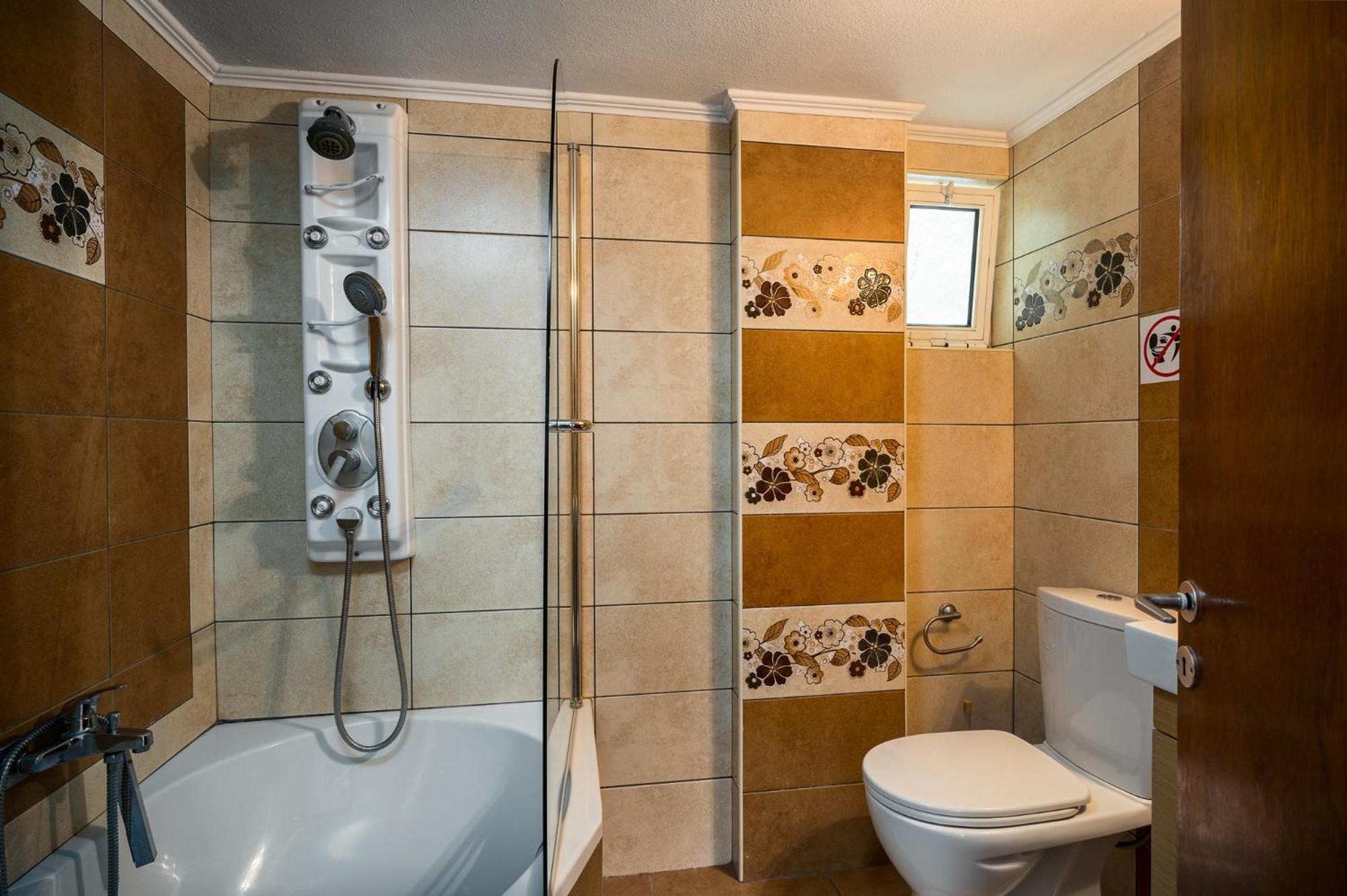 Agaloula Centrally Located Apartments, Lakka المظهر الخارجي الصورة