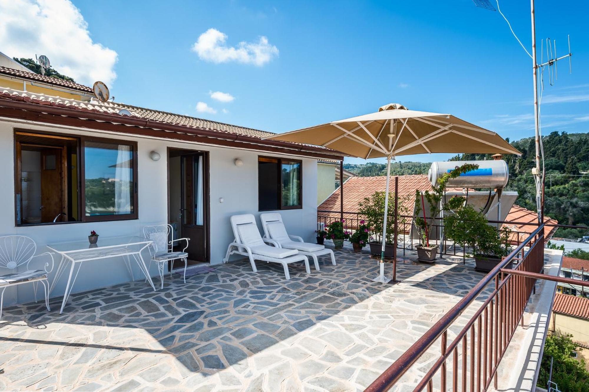 Agaloula Centrally Located Apartments, Lakka المظهر الخارجي الصورة
