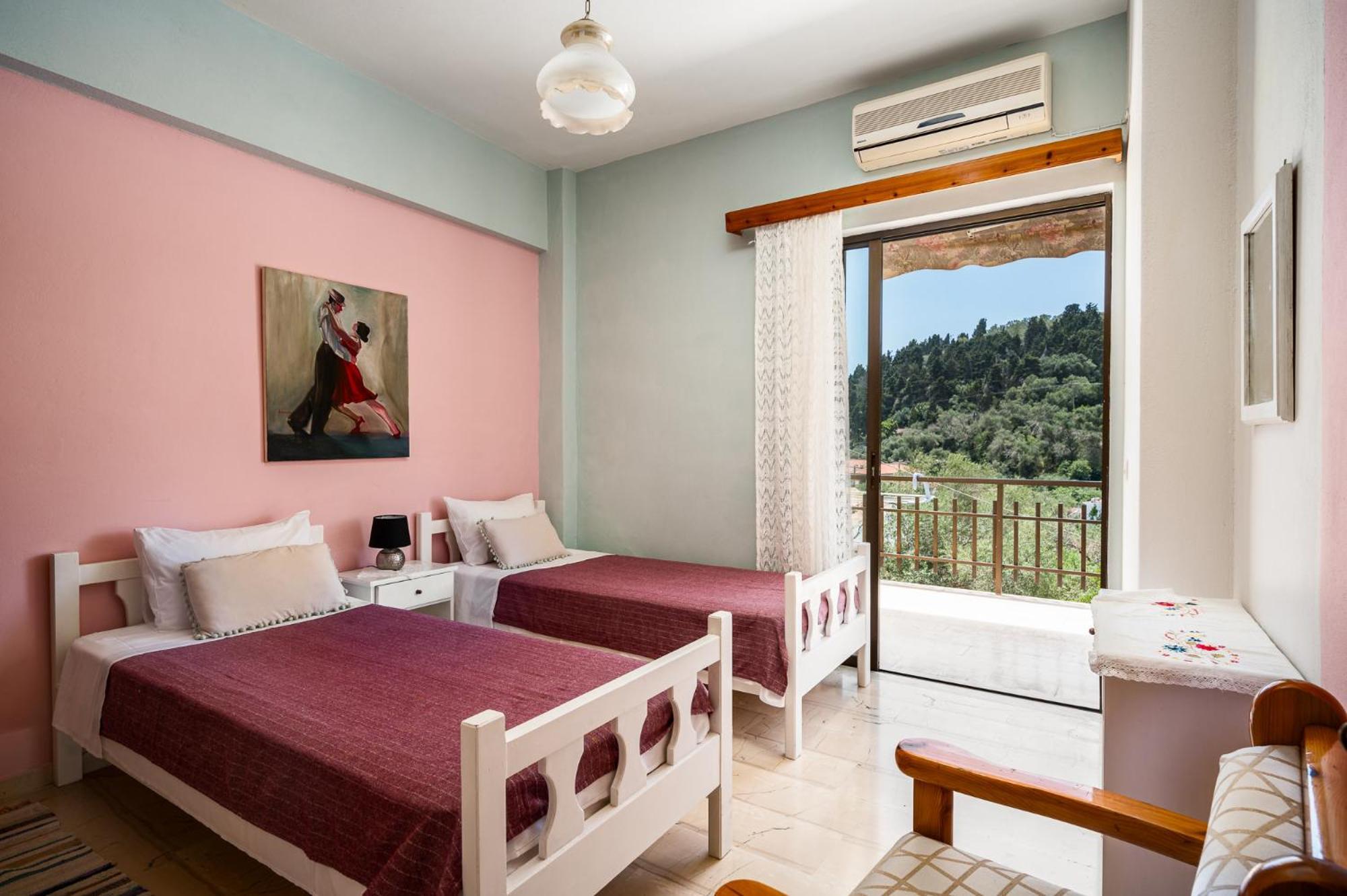 Agaloula Centrally Located Apartments, Lakka المظهر الخارجي الصورة