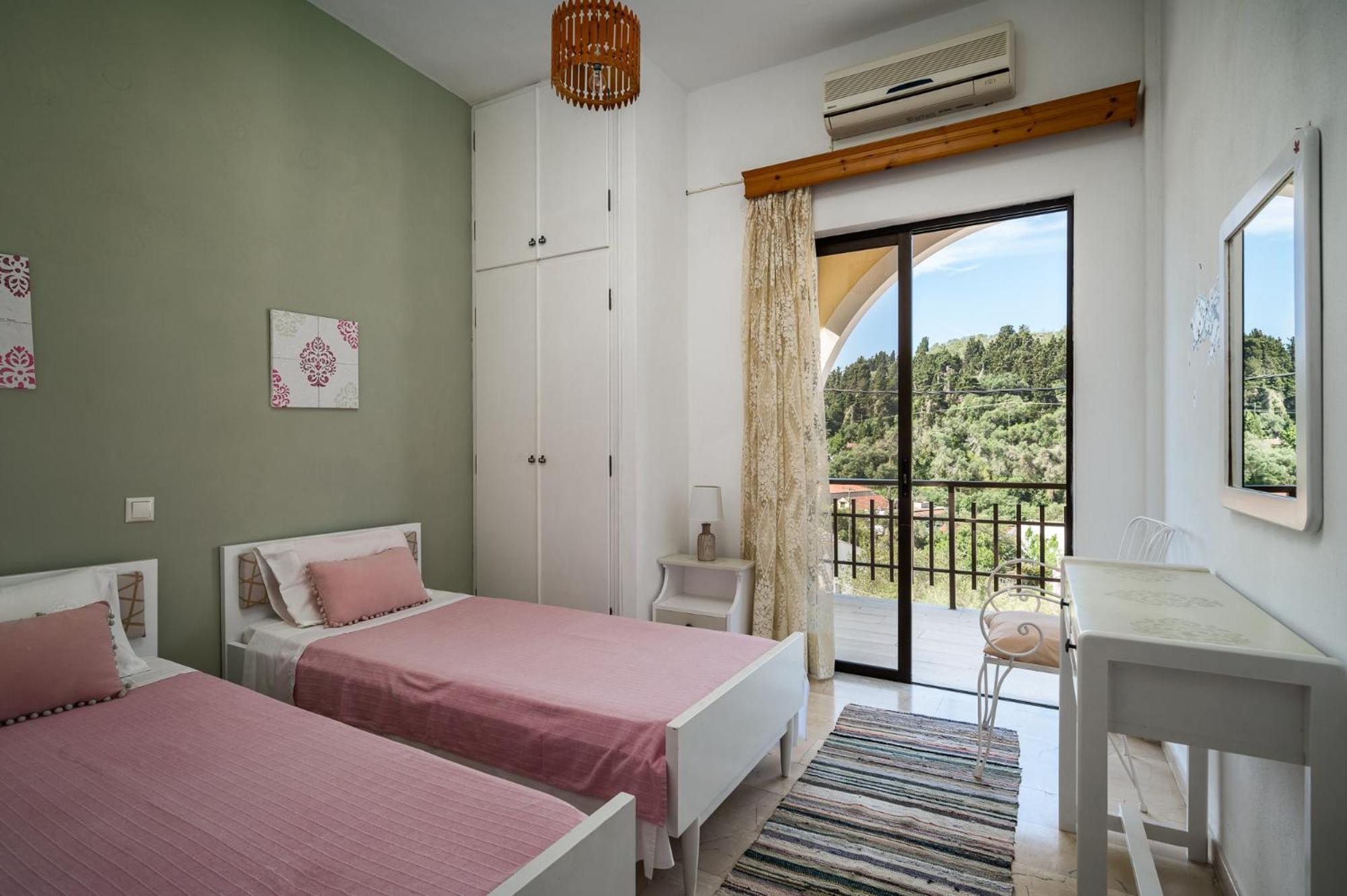 Agaloula Centrally Located Apartments, Lakka المظهر الخارجي الصورة