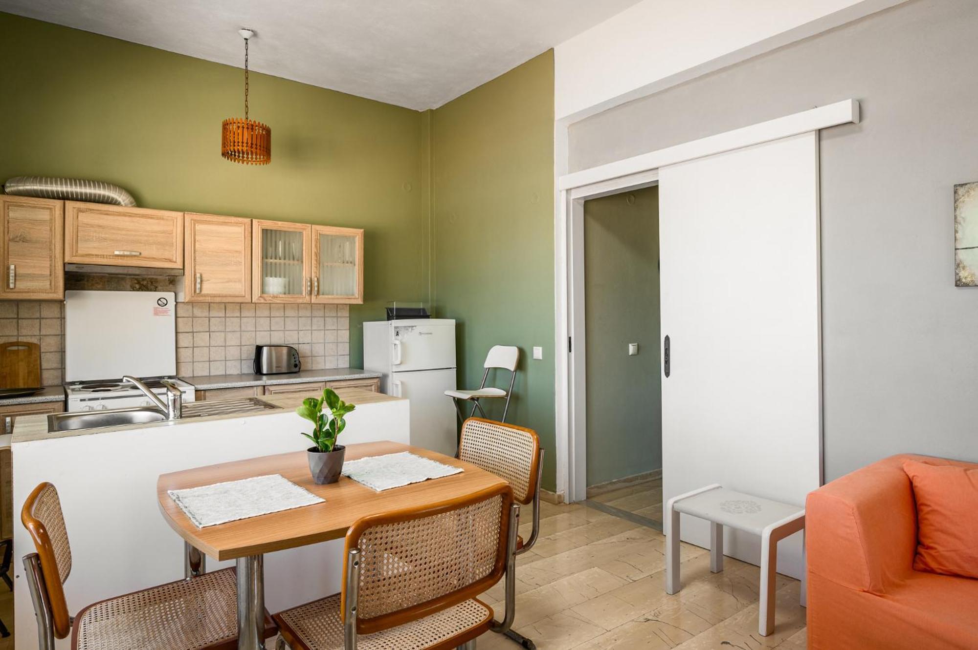 Agaloula Centrally Located Apartments, Lakka المظهر الخارجي الصورة